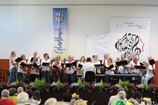 Eine kleine Auswahl der United Voices beim Auftritt beim FC Cäcilia